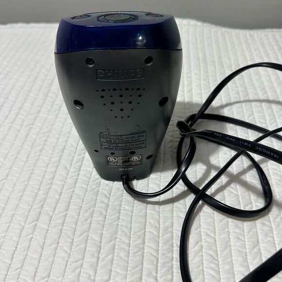 Philips Dual-Tone Clock Radio - Picture 3 of 3